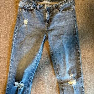 Women's Levi’s Distressed Blue Denim Jeans
